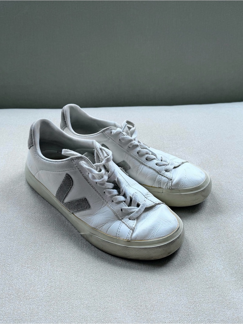 Veja Campos White Leather Casual Sneakers Size 8